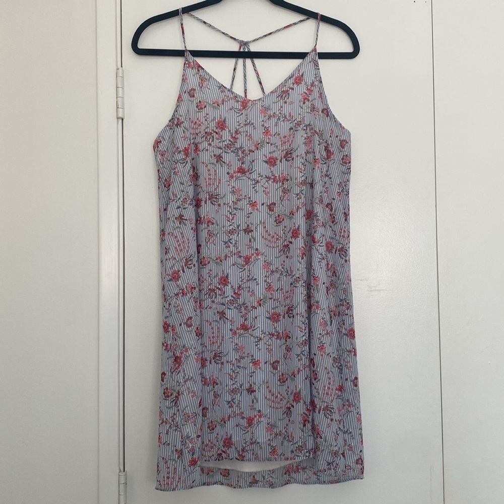 Aqua Floral Striped Mini Dress - white and Blue size medium - Picture 6 of 8